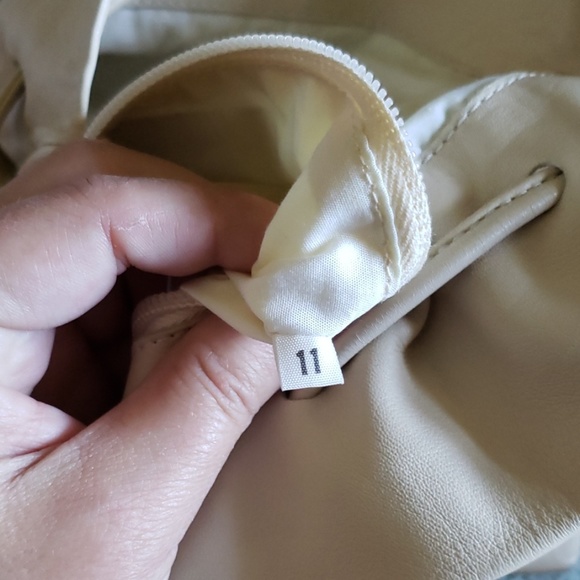 EUC Prada leather bag - Picture 9 of 12